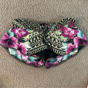 Rip Curl Women’s Shorts Tropical Pattern Size Small Beach Bohemian